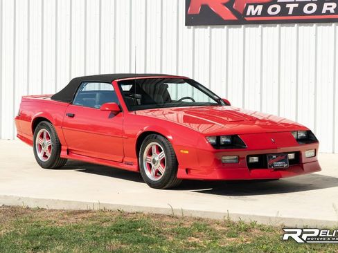 Used 1991 Chevrolet Camaro Z28 RWD image 3