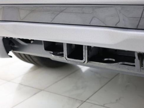 Used 2018 Land Rover Range Rover Sport SVR image 17