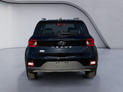 New 2026 Hyundai Venue SEL image 4