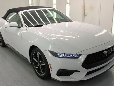 Used 2025 Ford Mustang Premium RWD image 35