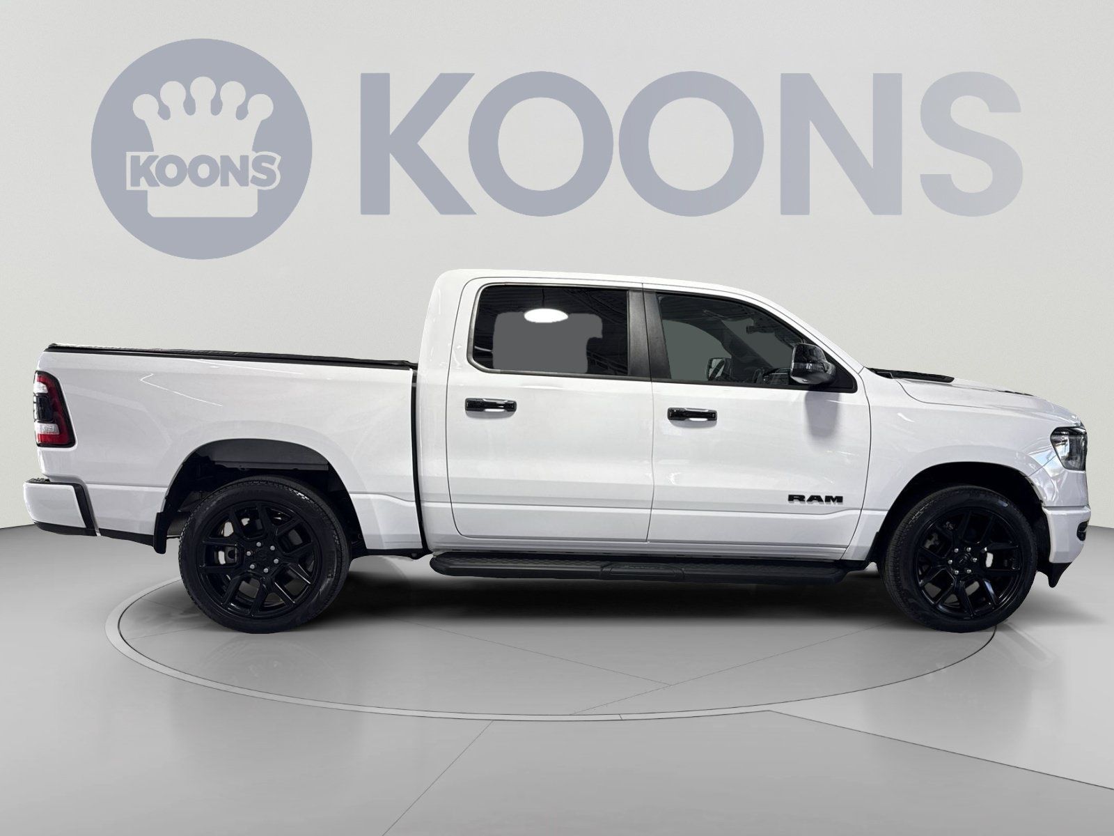 Used 2023 RAM 1500 Laramie AWD/4WD image 12