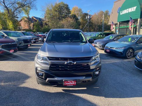 Used 2021 Chevrolet Colorado Z71 image 2