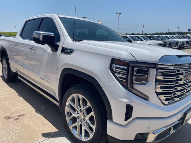 Used 2023 GMC Sierra 1500 Denali AWD/4WD image 5