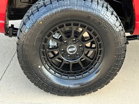 Used 2026 Toyota Tacoma SR AWD/4WD image 9