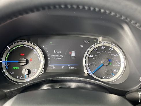 Certified 2024 Toyota Highlander XLE FWD image 13