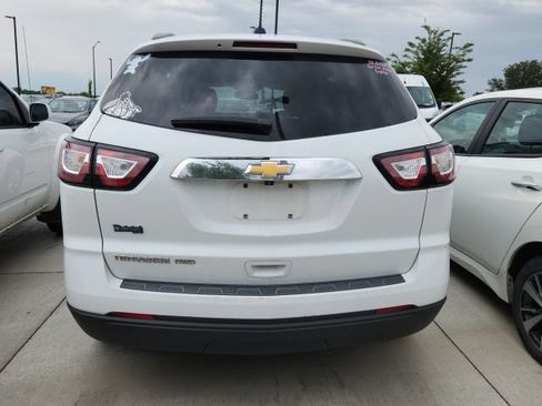 Used 2017 Chevrolet Traverse LS AWD/4WD image 2