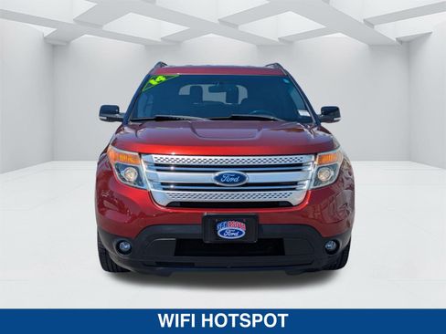 Used 2014 Ford Explorer XLT w/ Equipment Group 202A AWD/4WD image 9