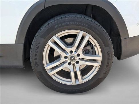Certified 2022 Mercedes-Benz GLB 250 4MATIC image 22