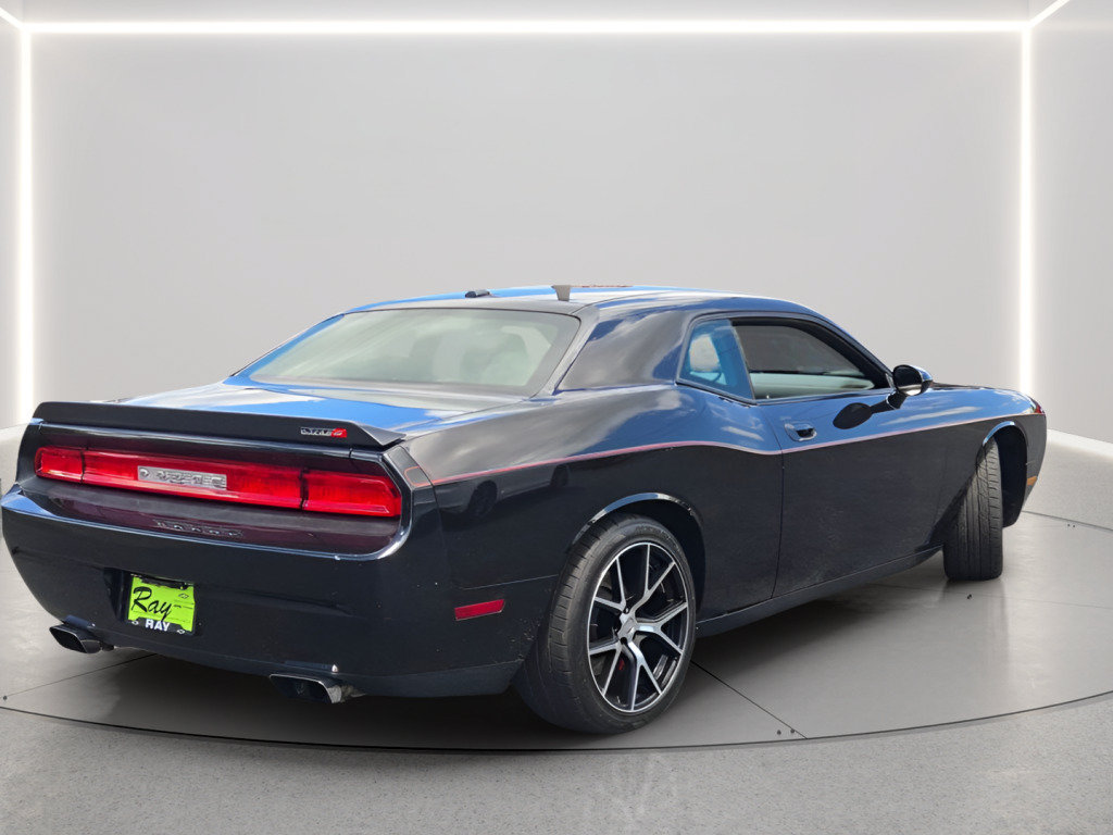 Used 2010 Dodge Challenger SRT8 w/ SRT Option Group II RWD image 4