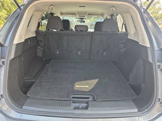 Used 2024 Nissan Rogue S AWD/4WD image 30