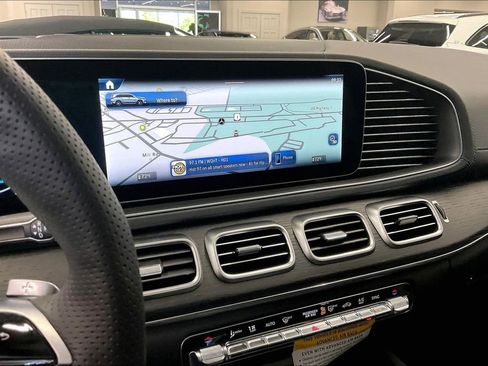 New 2026 Mercedes-Benz GLS 450 4MATIC image 7