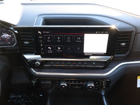 New 2026 GMC Sierra 1500 SLT image 14