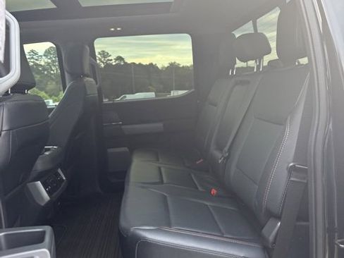 Used 2023 Ford F250 Lariat w/ Lariat Ultimate Package image 11