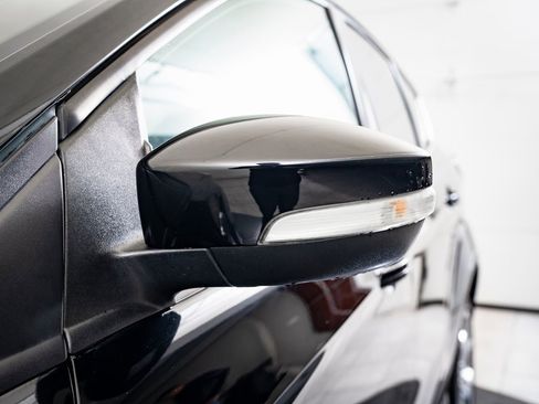 Used 2018 Ford Escape Titanium image 15