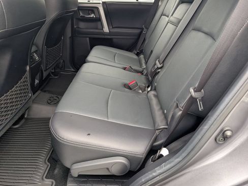Used 2022 Toyota 4Runner Limited AWD/4WD image 13