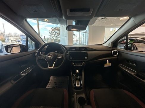 New 2025 Nissan Versa SR w/ Trunk Package image 12