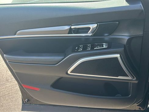 Used 2025 Kia Telluride S image 20