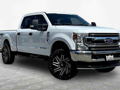 Used 2022 Ford F250 XLT AWD/4WD image 1