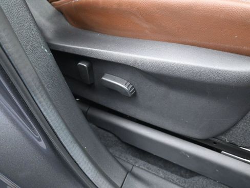 Used 2020 Subaru Ascent Touring image 19