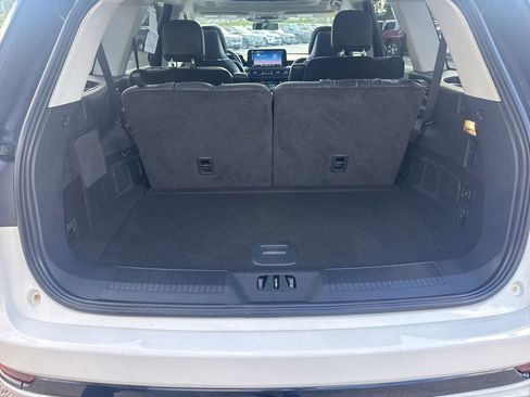 Used 2025 Lincoln Aviator Reserve w/ Equipment Group 201A image 21