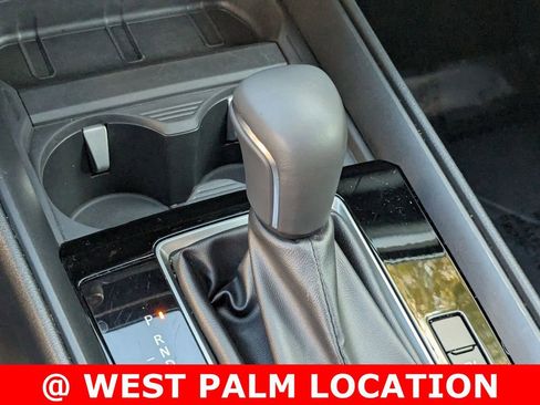 Used 2025 MAZDA CX-50 AWD 2.5 Hybrid w/ Premium Pkg image 17