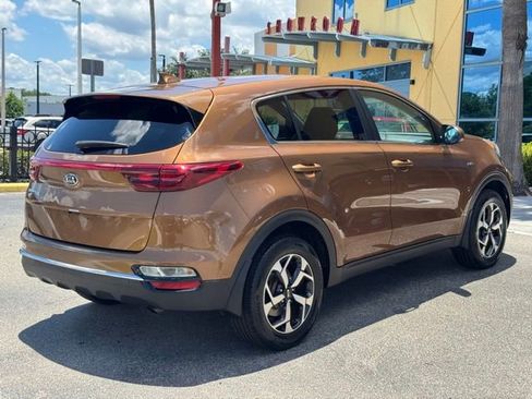 Certified 2021 Kia Sportage LX AWD/4WD image 4