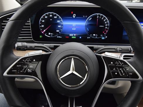 Used 2025 Mercedes-Benz GLE 450e 4MATIC image 23