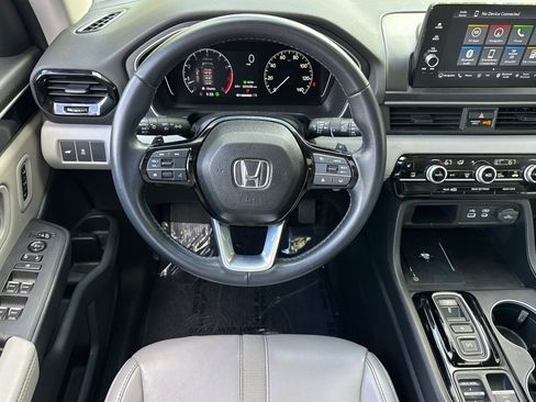 Used 2023 Honda Pilot Touring image 33