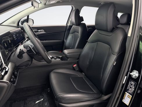 Used 2023 Kia Sportage EX AWD/4WD image 11