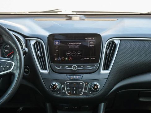 Used 2022 Chevrolet Malibu LT FWD image 13