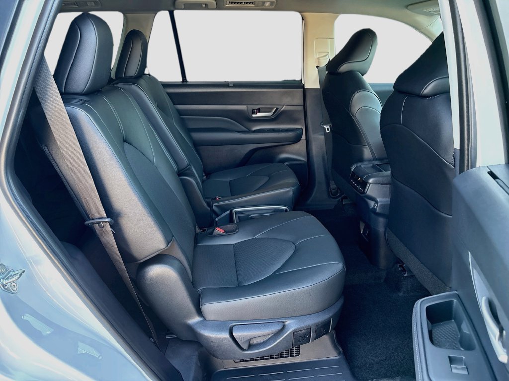 New 2026 Toyota Grand Highlander XLE FWD image 21