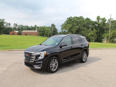 Used 2022 GMC Terrain SLT w/ Infotainment Package II