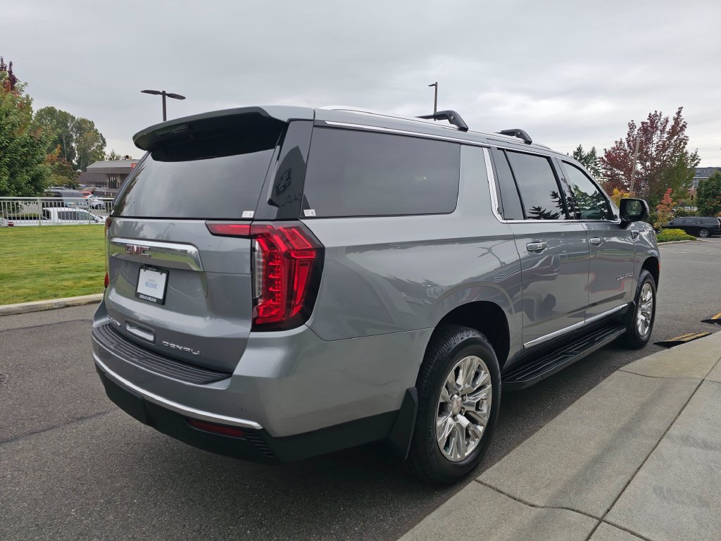 Used 2024 GMC Yukon XL Denali w/ Max Trailering Package AWD/4WD image 7