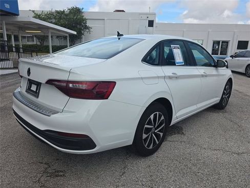 Used 2024 Volkswagen Jetta S FWD image 3