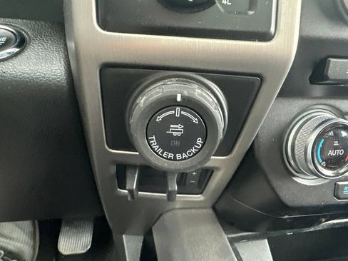 Used 2018 Ford F150 Platinum w/ Max Trailer Tow Package AWD/4WD image 23