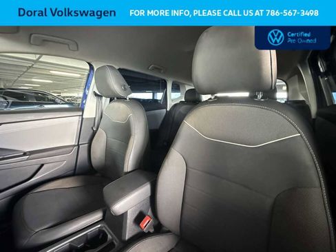 Used 2024 Volkswagen Taos SE image 14
