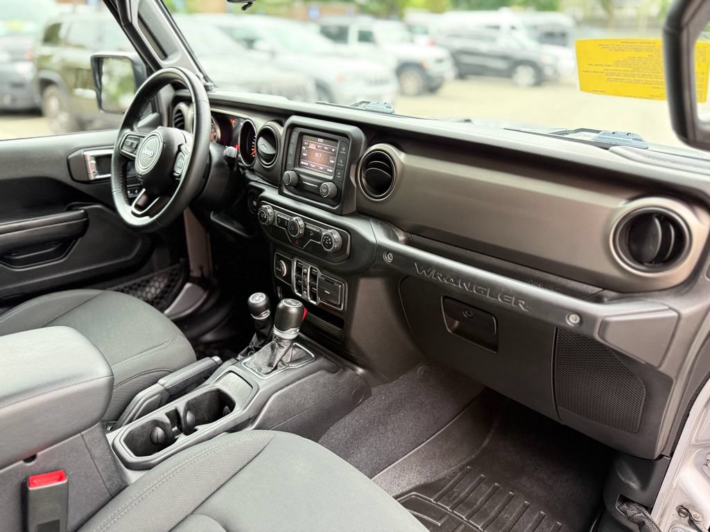 Used 2020 Jeep Wrangler Unlimited Sport S AWD/4WD image 15