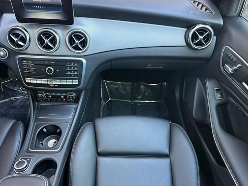 Used 2020 Mercedes-Benz GLA 250 4MATIC image 28