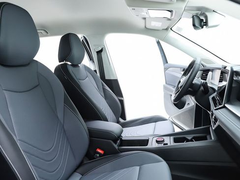 New 2026 Volkswagen Tiguan SE image 74