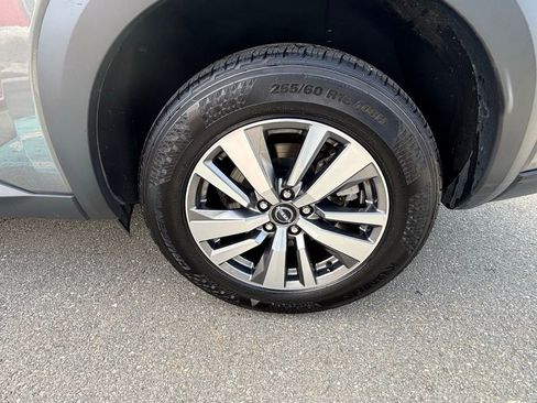 Used 2023 Nissan Pathfinder SL image 19