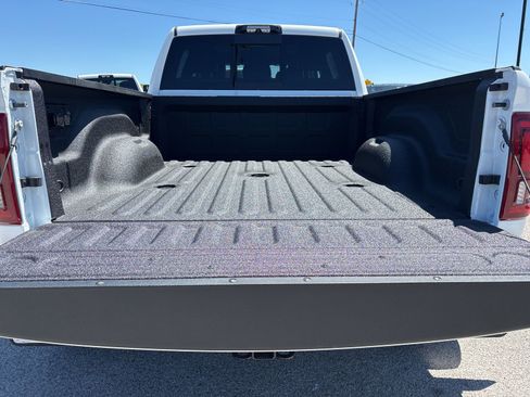 New 2026 RAM 3500 Laramie AWD/4WD image 33