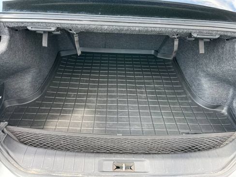 Used 2021 Nissan Maxima SR w/ Sport Mat Group FWD image 25