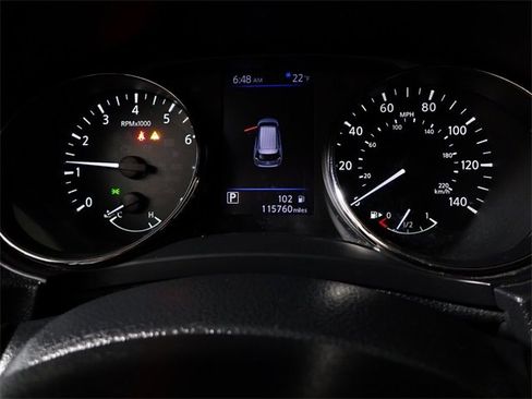 Used 2020 Nissan Rogue SV image 28