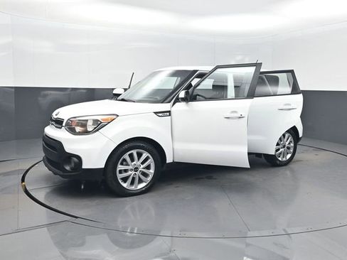 Used 2019 Kia Soul + image 41