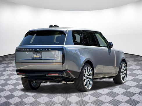 New 2026 Land Rover Range Rover SV AWD/4WD image 8