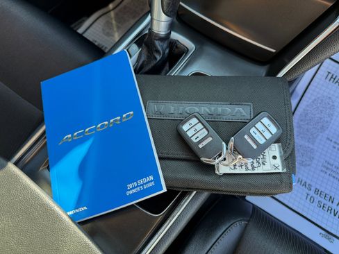 Used 2019 Honda Accord Sport image 46