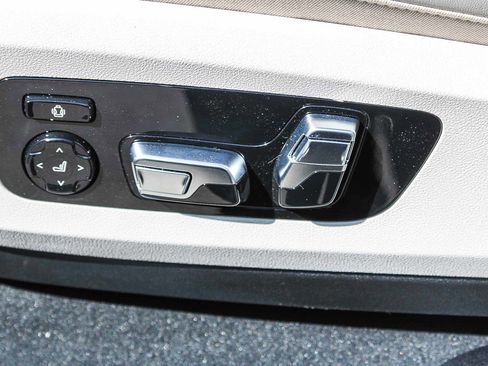 New 2026 BMW X6 xDrive40i AWD/4WD image 19