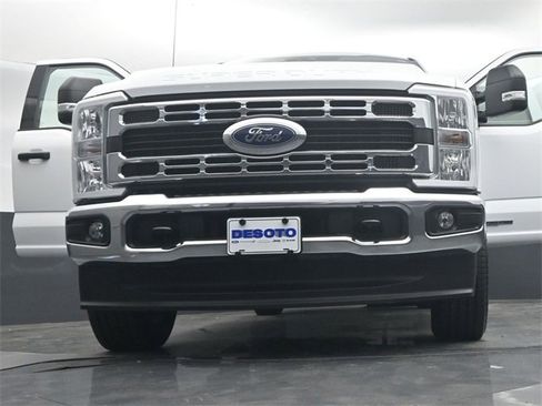 Used 2025 Ford F350 XLT image 71