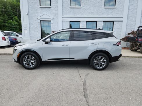 Used 2023 Kia Sportage SX FWD image 2