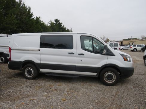 Used 2019 Ford Transit 150 150 Van Low Roof w/Sliding Pas image 10